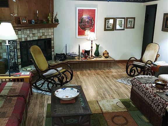 5th image of 2207 Hillside Ave