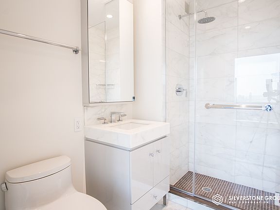 4th image of 460 W 42nd St APT 56H