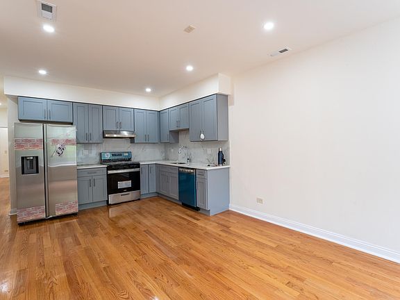 3rd image of 3331 S Wallace St #1
