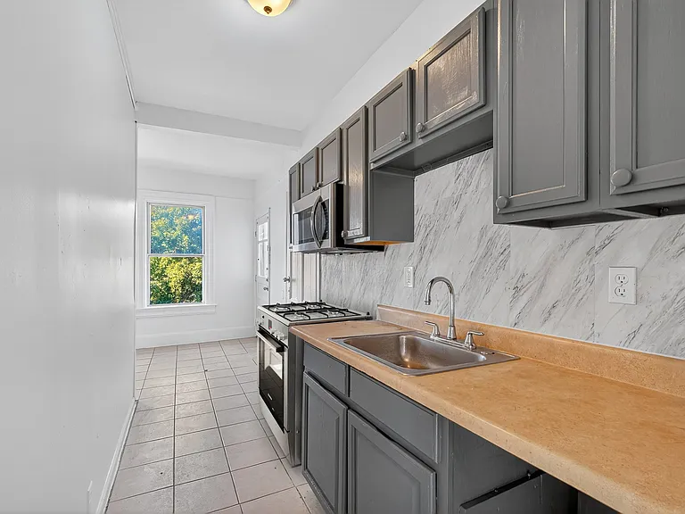 49 S Hamilton St #2 — Photo 18