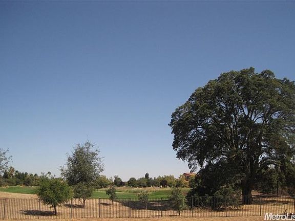 3rd image of 3610 Bridlewood Way