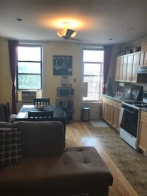 Rented by Donawald Realty INC | media 8