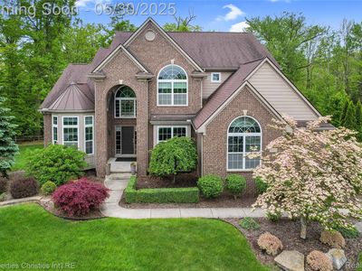 23533 Bristlecone Ct, South Lyon, MI, 48178