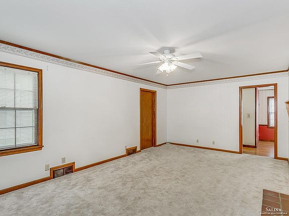 5th image of 419 E Minneapolis Ave