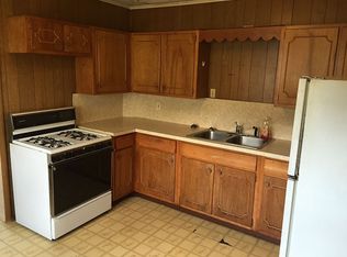 2718 West Ave, Newfane, NY 14108