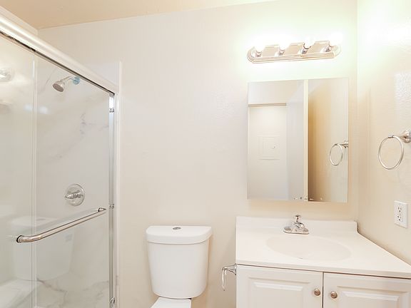 8-photo - Bathroom-