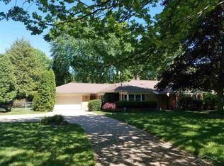 1860 N Center Rd, Saginaw, MI 48638