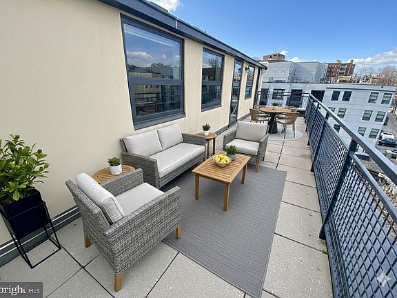 2nd image of 2301 Champlain St NW APT 414