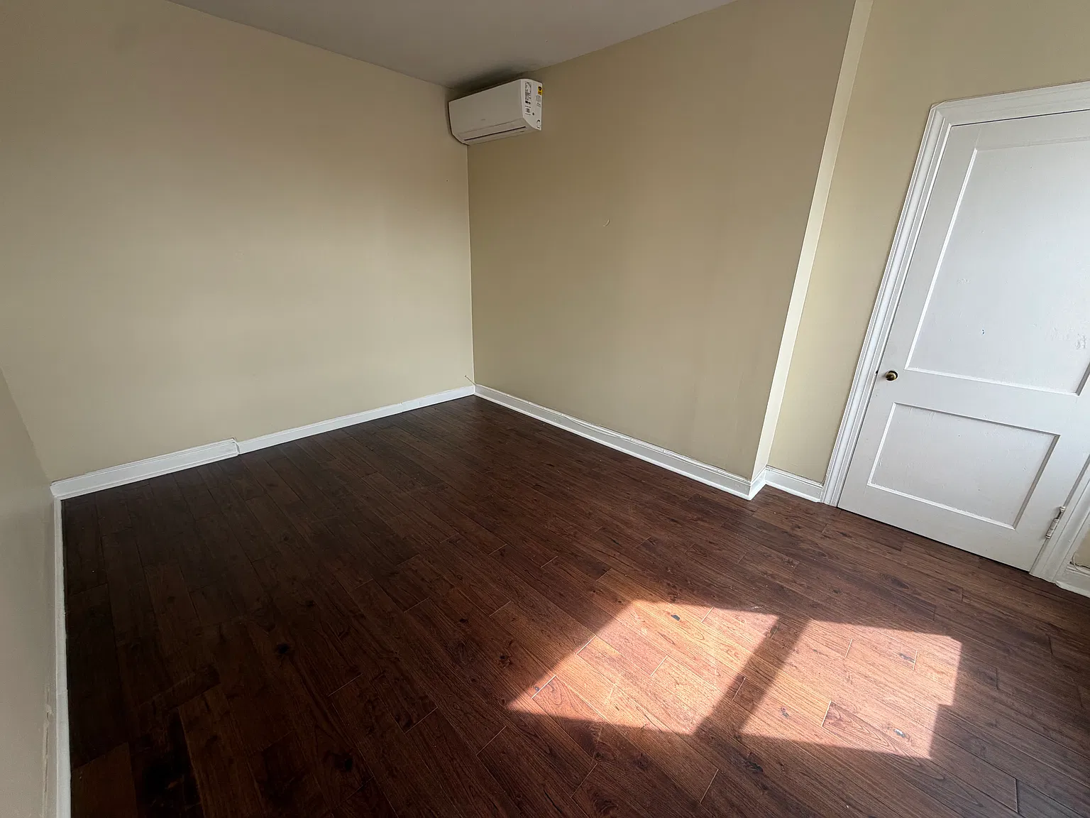 2 bed, 550 sqft, $1,295 — Photo 3