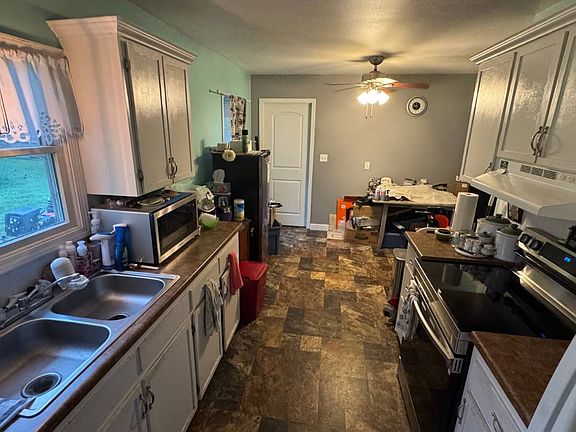 3rd image of 2402 Allen Ave