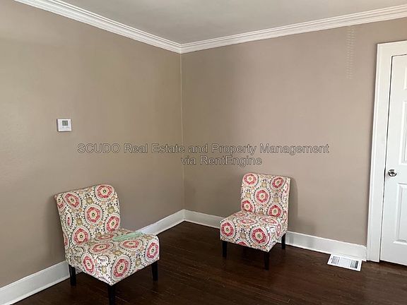 3rd image of 2407 E 68th Ter
