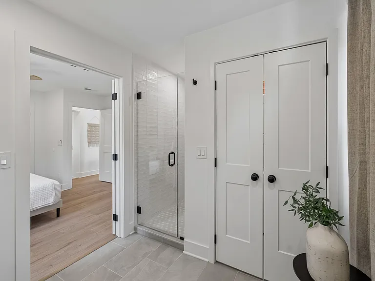 108 Dabney Dr — Photo 27