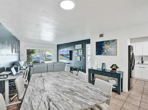 7430 Miami Lakes Dr APT E107, Hialeah, FL 33014