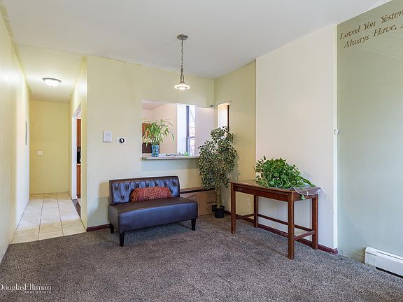 5th image of 491 Bainbridge St #2