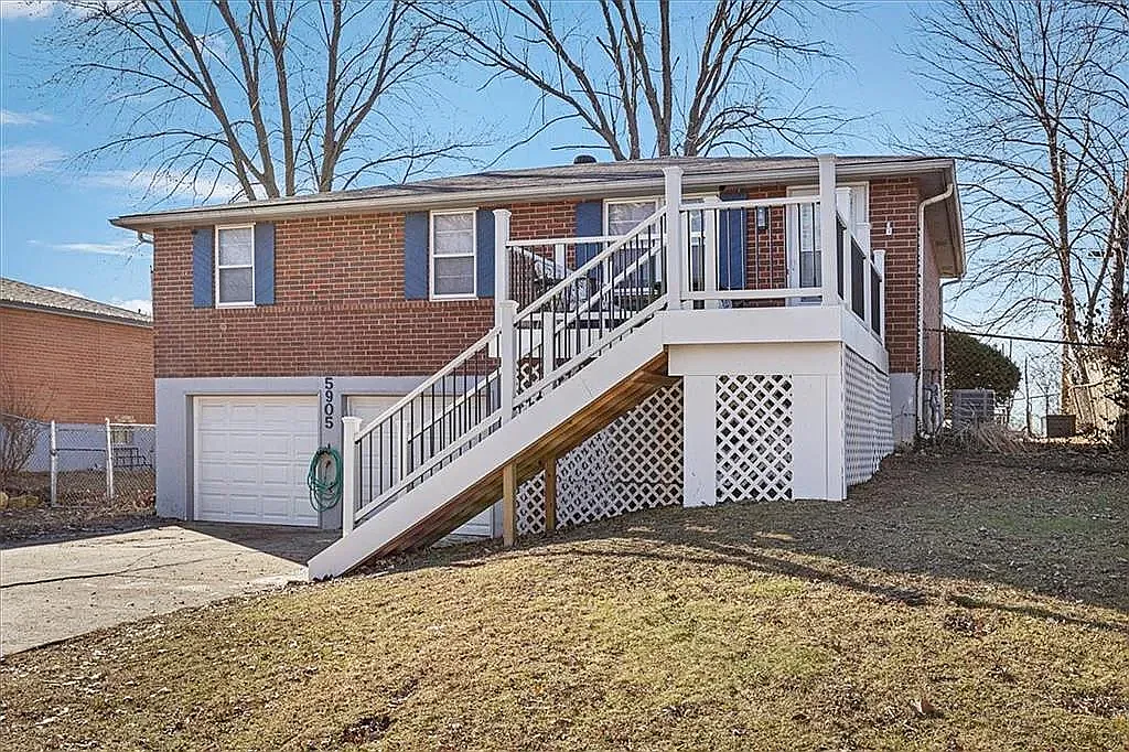 4 bed, 1512 sqft, $2,400 — Photo 2