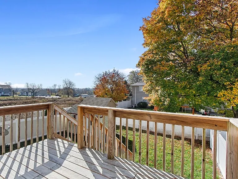 36 Taylor Dr — Photo 29