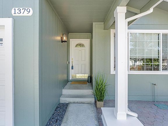 3rd image of 1379 Gillpepper Lane