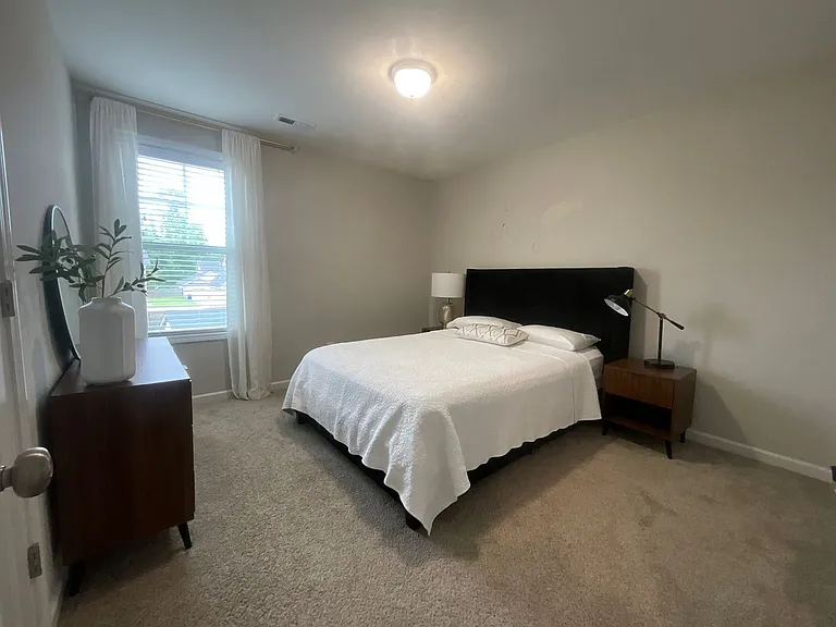 134 Chatfield Dr — Photo 12