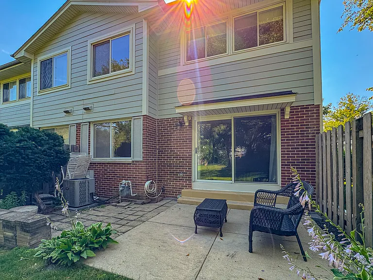 416 Swallow Ln — Photo 26