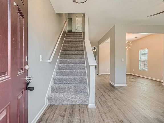 2nd image of 242 Parkview Place Dr