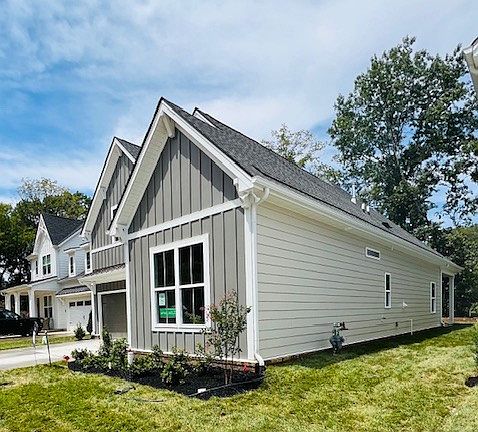 2nd image of 3718 Apies St Lot 23