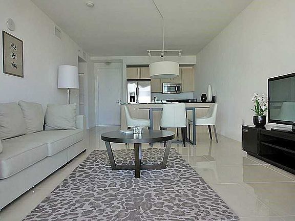 5th image of 1111 SW 1st Ave APT 3024-N