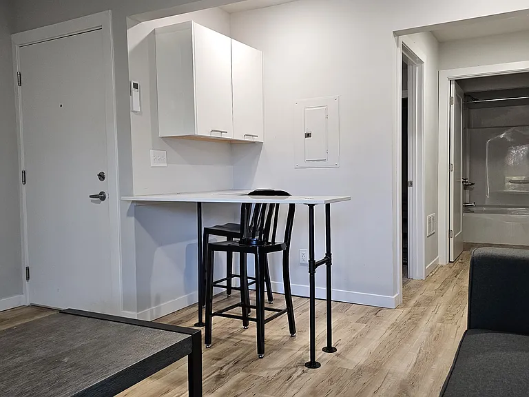 306 E White St #104 — Photo 11