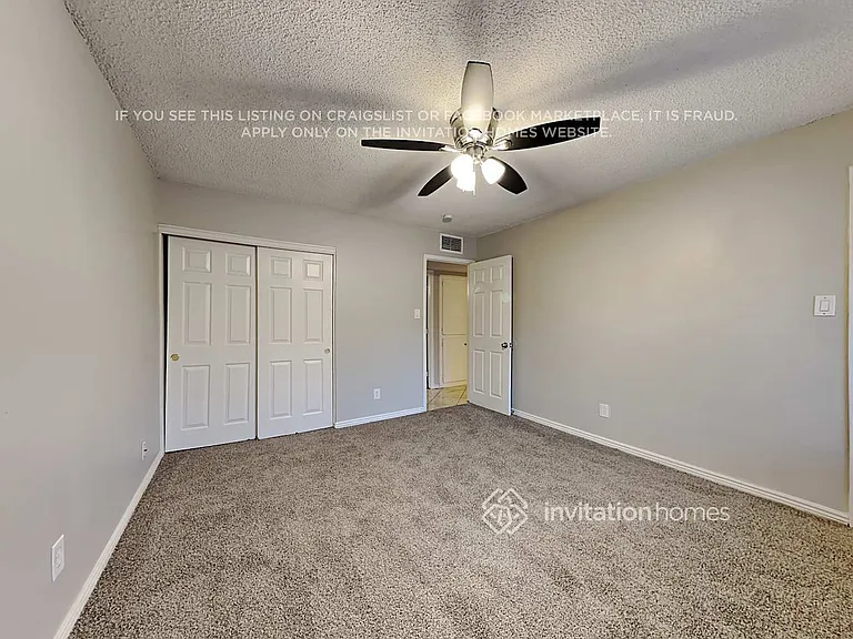 6008 N 61st Dr — Photo 7