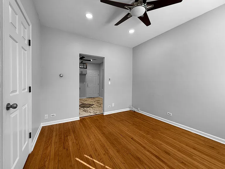 1642 N Marshfield Ave #1R — Photo 6