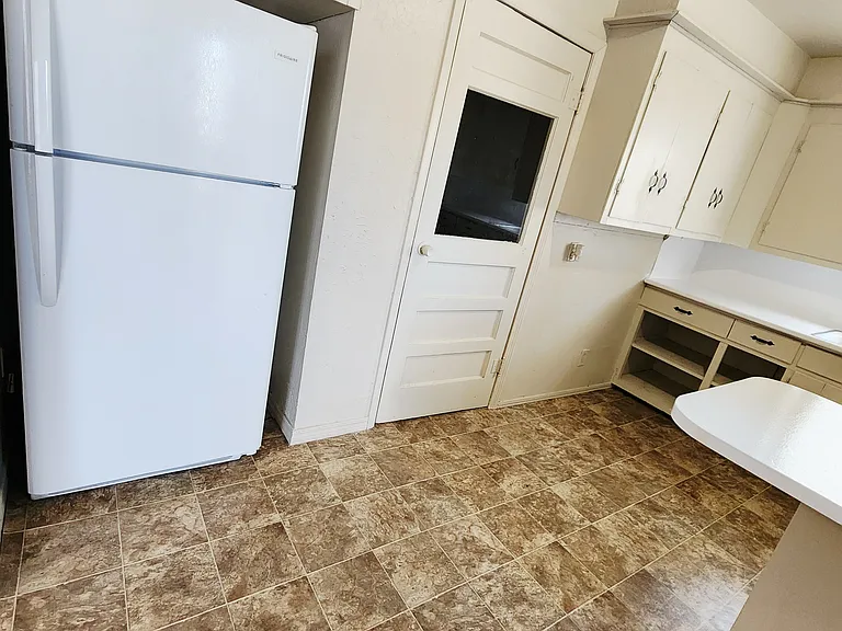 1607 NW Smith Ave — Photo 11