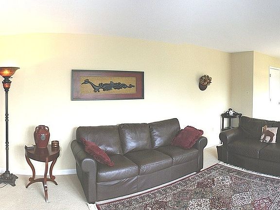Family Room w/ Fireplace