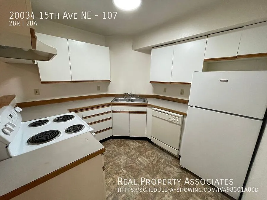 Shoreline Two Bedroom — Photo 2