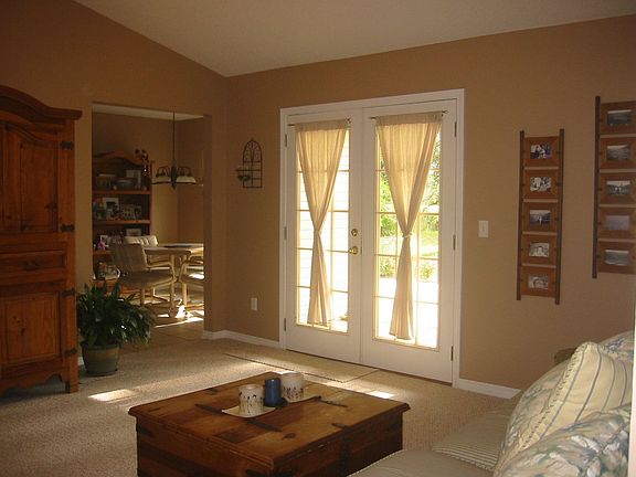 Spacious family room