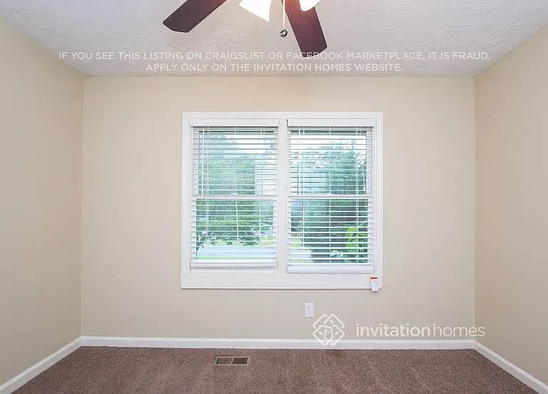 2396 Shire Ct — Photo 12