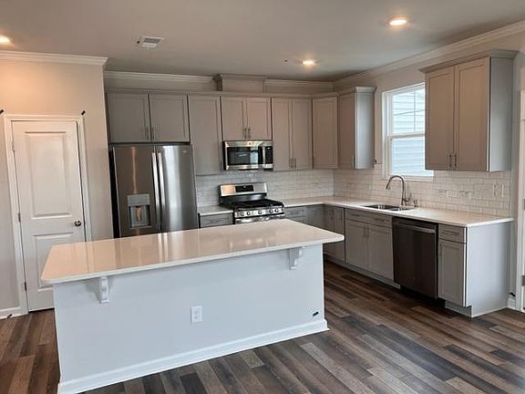 3rd image of 1124 Pate Farm Ln