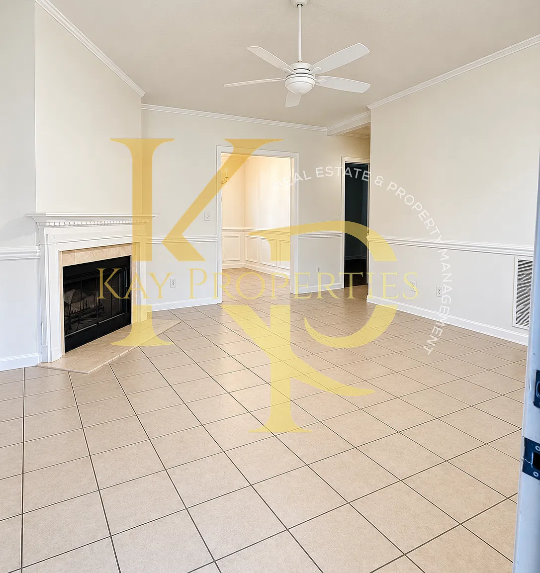3 bed, 1388 sqft, $2,100 — Photo 3