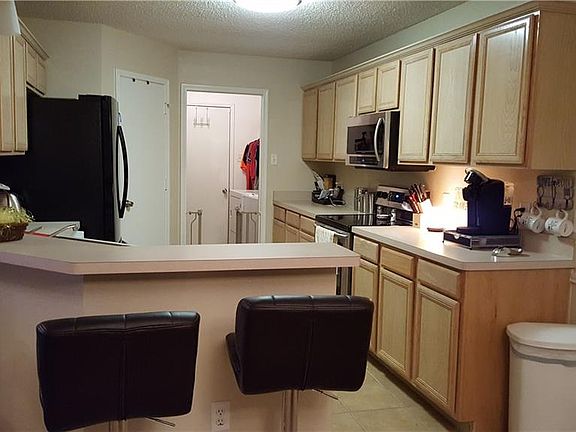 5th image of 805 Amber Dr