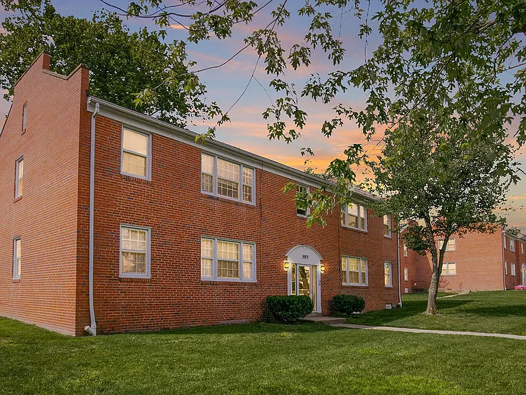 Loch Raven Village Apartments — Photo 42