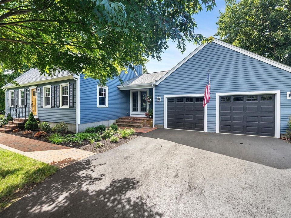 1st image of 13 Bayview Avenue