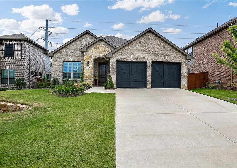1st image of 4417 Vineyard Creek Dr