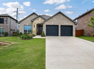 4417 Vineyard Creek Dr, Grapevine, TX 76051