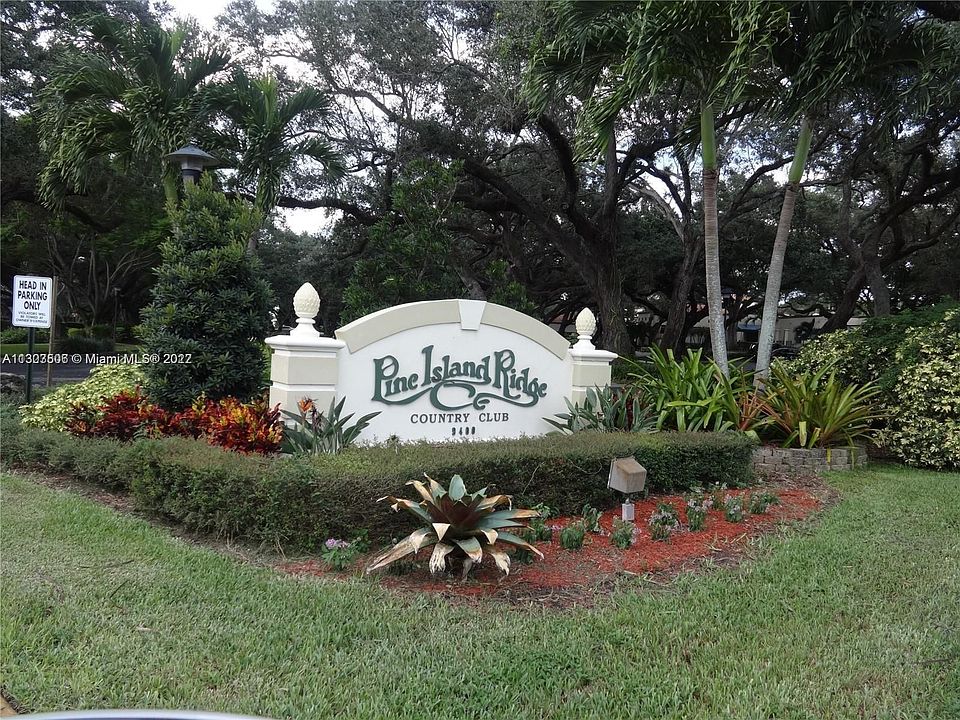 1st image of 9325 Lagoon Pl APT 201