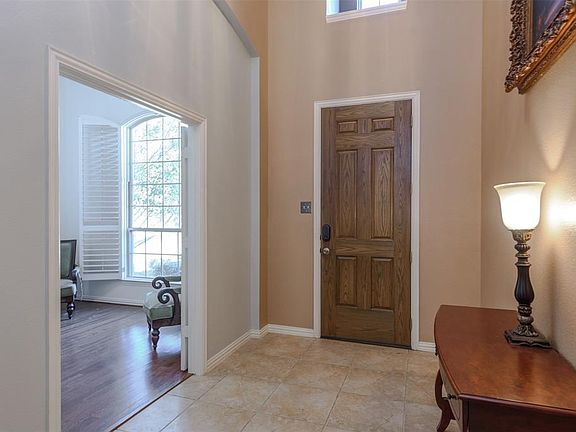 4th image of 1332 Burnett Dr