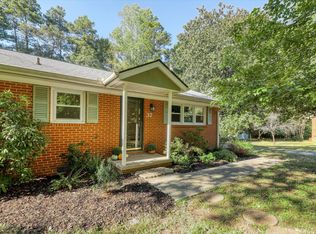 37 S Circle Dr, Chapel Hill, NC 27516