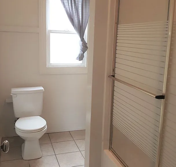 2718 College Ave — Photo 6