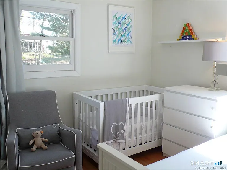 19 Hickory Dr — Photo 15