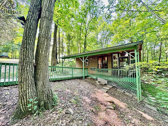 2nd image of 105 Woodduck Dr