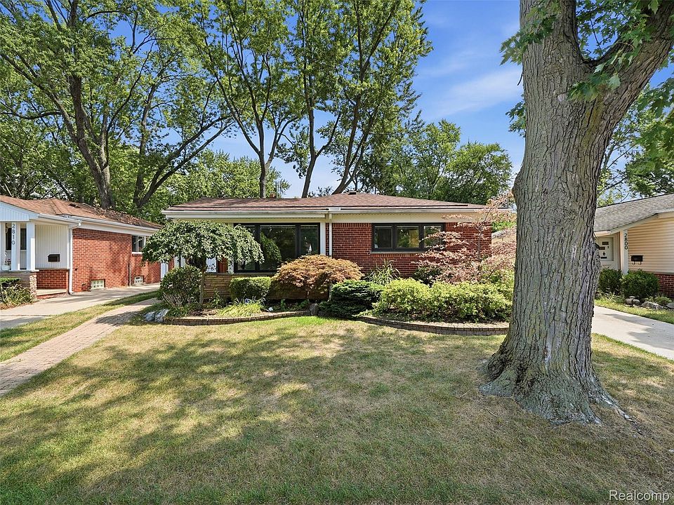 1st image of 2806 Oliver Rd