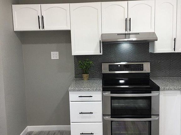 3rd image of 48407 N 15th Ave