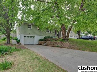 9227 Meredith Ave, Omaha, NE 68134